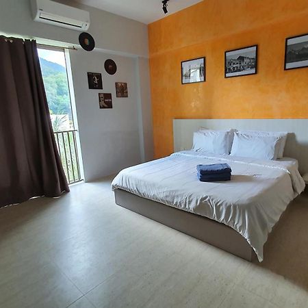 By The Sea Beach Luxury Resort - バツーフェリンギビーチ エクステリア 写真